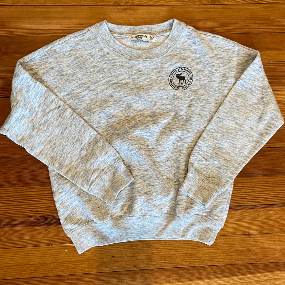 Girl’s A&F sweatshirt.